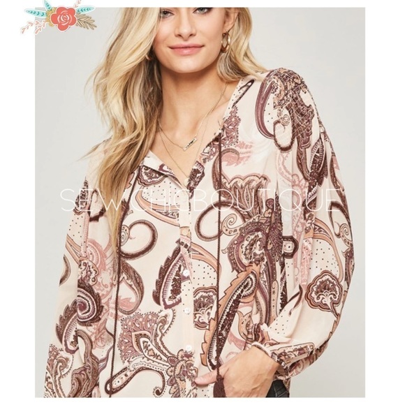 ‘pretty in Paisley’ Button Down Smocked Peasant Tp - Picture 1 of 5